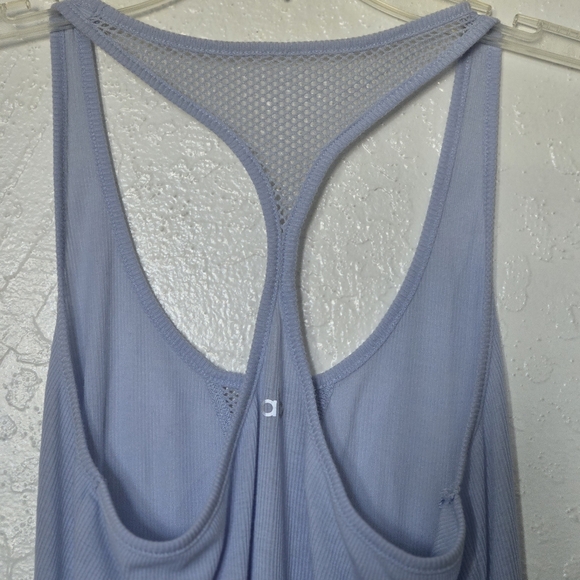 Set Of 3 Alo Yoga - Black Cherry Red, Moss Green, and Light Blue Tank TOPS SZ S - Picture 4 of 16